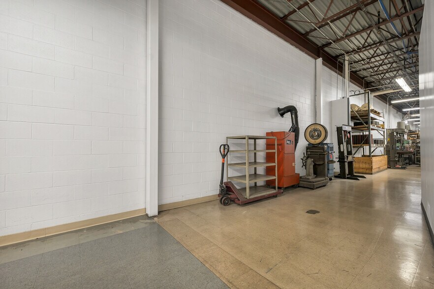 More Photos Of 200 Tilton Rd, Northfield Distribution For Lease