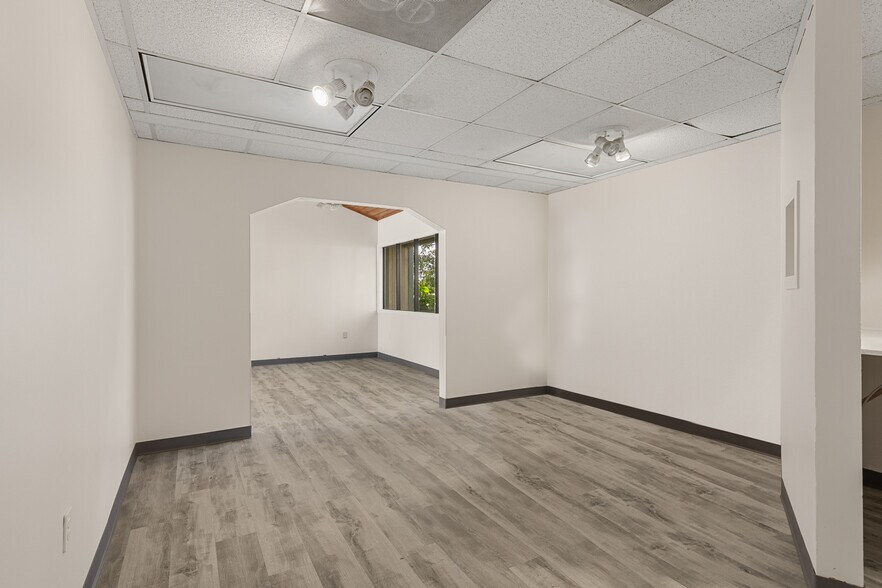 More Photos Of 195 S Courtenay Pky, Merritt Island Office For Lease