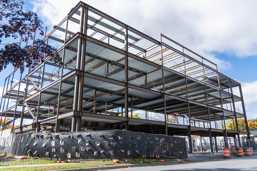 More Photos Of 78 Church St, Saratoga Springs Apartments For Sale