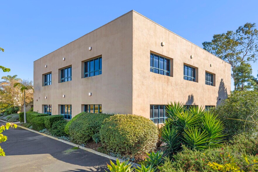 More Photos Of 6398 Cindy Ln, Carpinteria Office For Sale