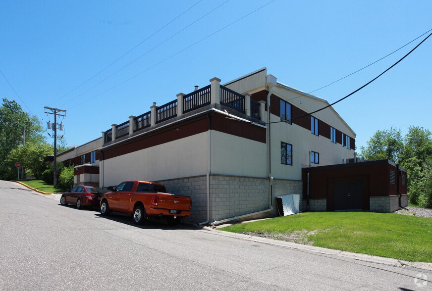 More Photos Of 727 2nd St, Hudson Office For Sale