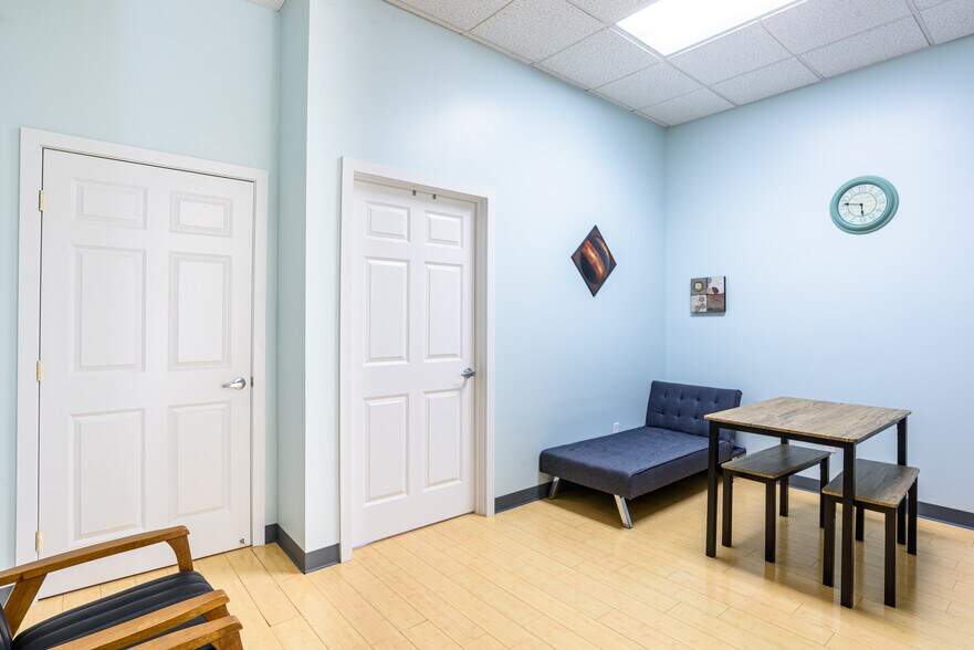 More Photos Of 100 Corporate Dr, Trumbull Office For Sale