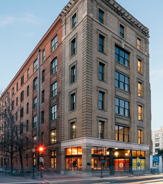 More Photos Of 601 Elm St, Dallas Office For Sale