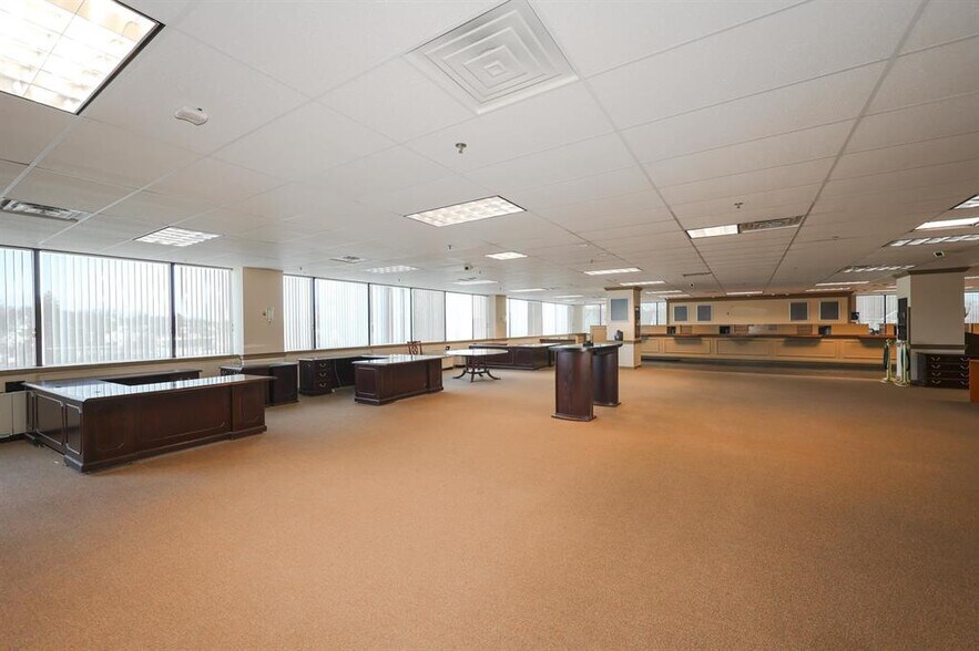 More Photos Of 30 Temple St, Nashua Office For Lease