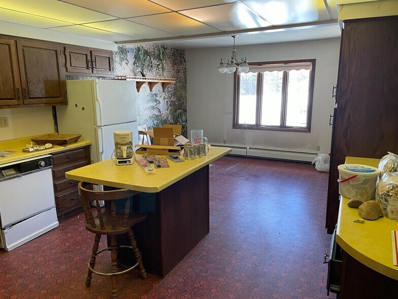 More Photos Of 304 N Avon Ave, Phillips Office Residential For Sale