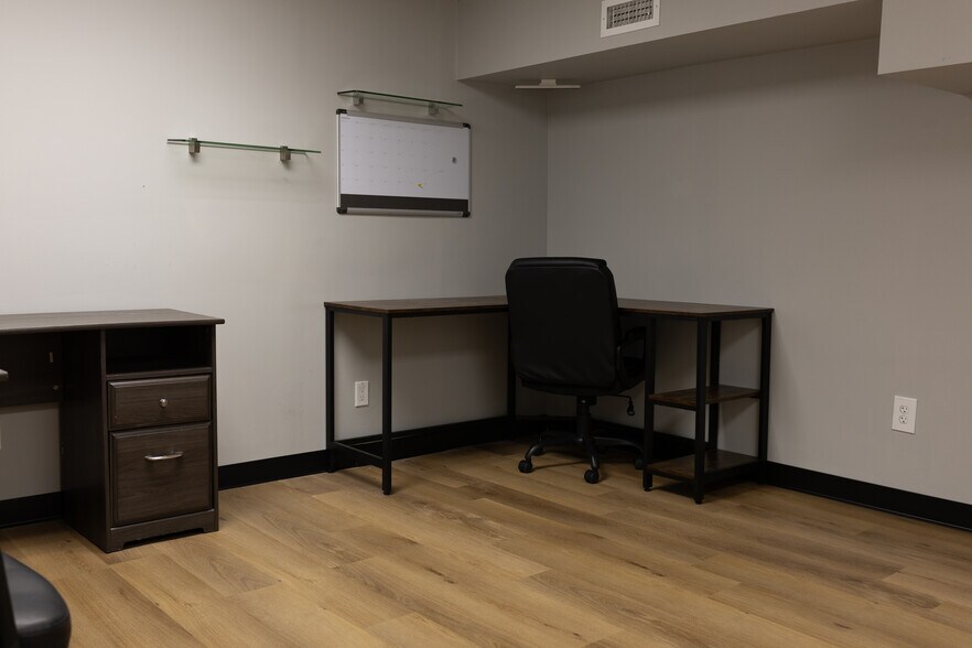 More Photos Of 450 Sunrise Hwy, Rockville Centre Office Residential For Lease