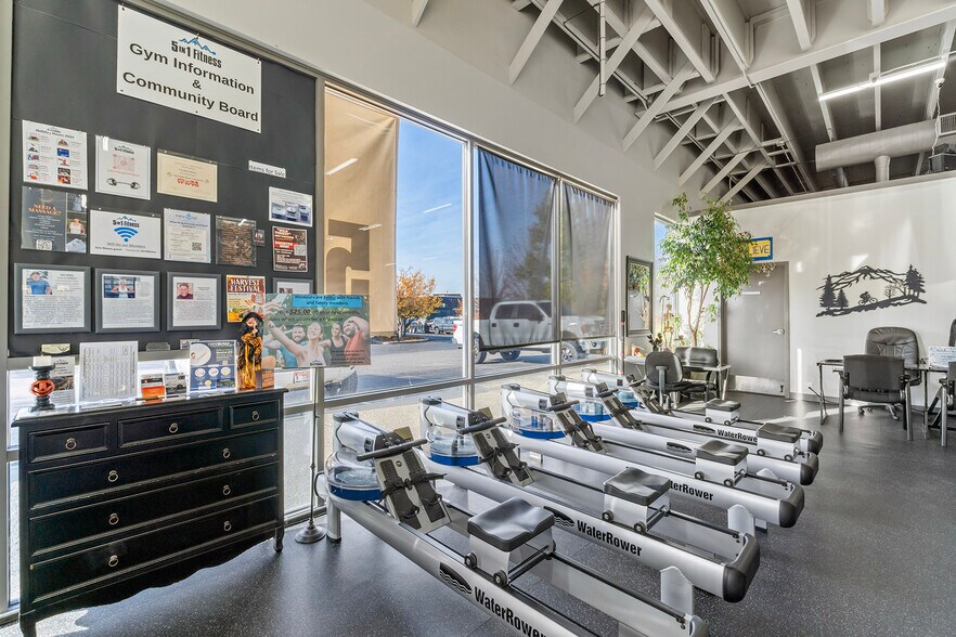 More Photos Of 1631 E Seltice Way, Post Falls Freestanding For Sale