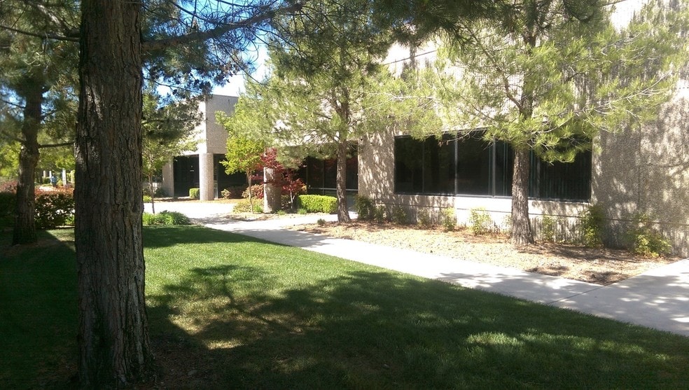 More Photos Of 1346 Blue Oaks Blvd, Roseville Office For Lease