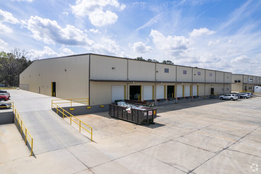 More Photos Of 5250 Old Louisville Rd, Pooler Distribution For Lease