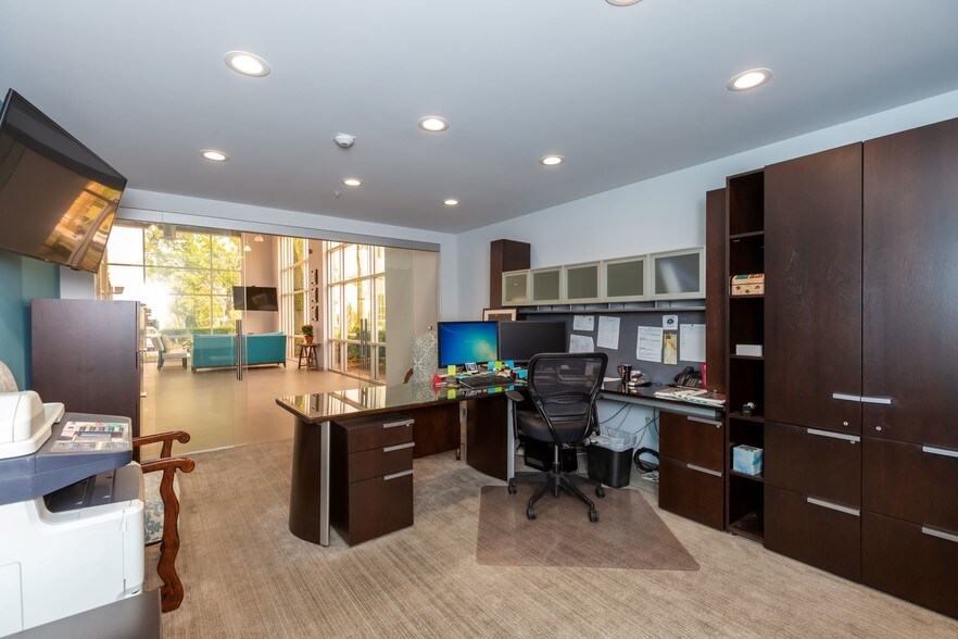 More Photos Of 1057 La Mirada Ct, Vista Coworking Space