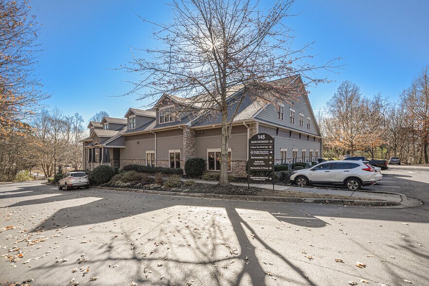 More Photos Of 145 Towne Lake Pky, Woodstock Office For Lease