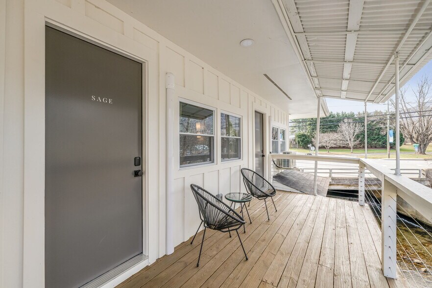 More Photos Of 4102 Soco Rd, Maggie Valley Hotel For Sale