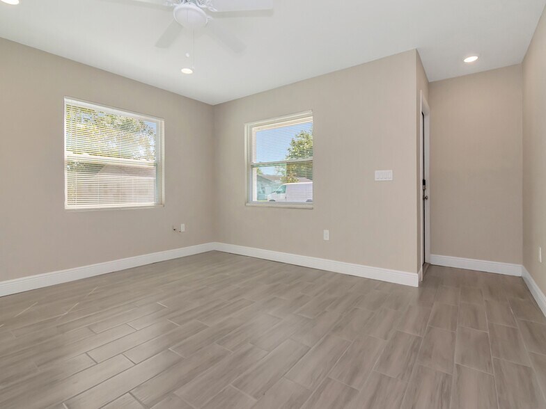 More Photos Of , Bradenton Multifamily For Sale