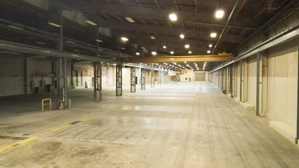 More Photos Of 63 Water St, Fall River Warehouse For Lease