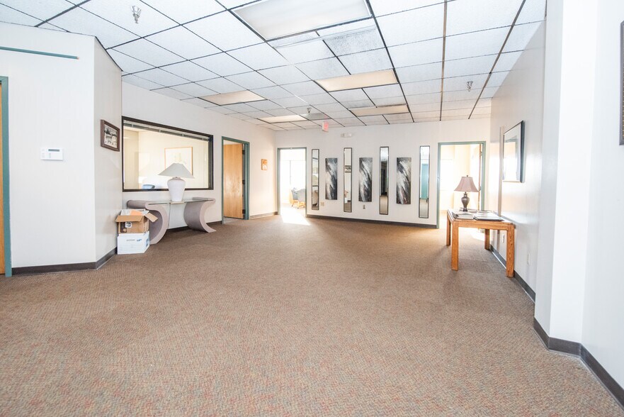 More Photos Of 201 E 56th Ave, Anchorage Office For Sale