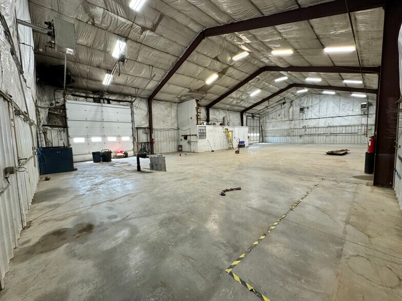 More Photos Of 2516 132nd C NW Ave, Arnegard Warehouse For Sale