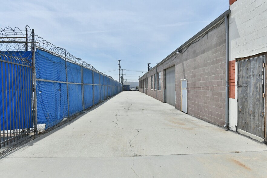 More Photos Of 1656 W 134th St, Gardena Manufacturing For Sale