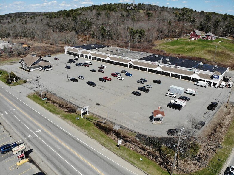More Photos Of 185 Townsend Ave, Boothbay Harbor Storefront For Lease