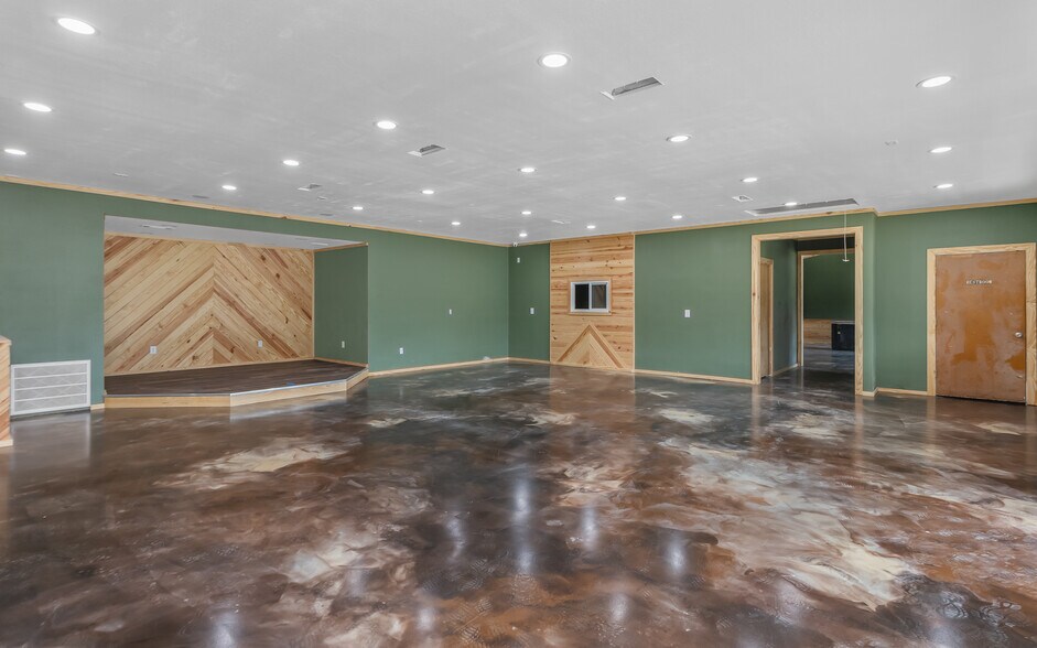 More Photos Of 14613 Hwy 2, Shongaloo Truck Stop For Sale