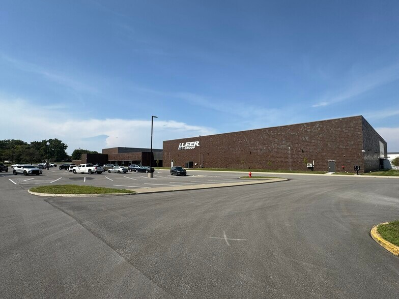More Photos Of 3701 Main St, Elkhart Industrial For Lease