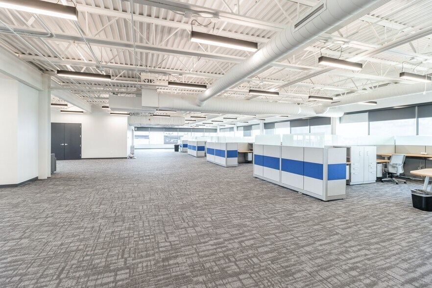 More Photos Of 1465 SW Park Square Dr, Ankeny Office For Lease