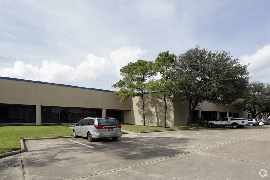 More Photos Of 8750-8768 Westpark Dr, Houston Warehouse For Lease