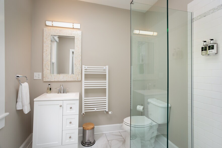 More Photos Of 615 Laurel St, Lee Hospitality For Sale