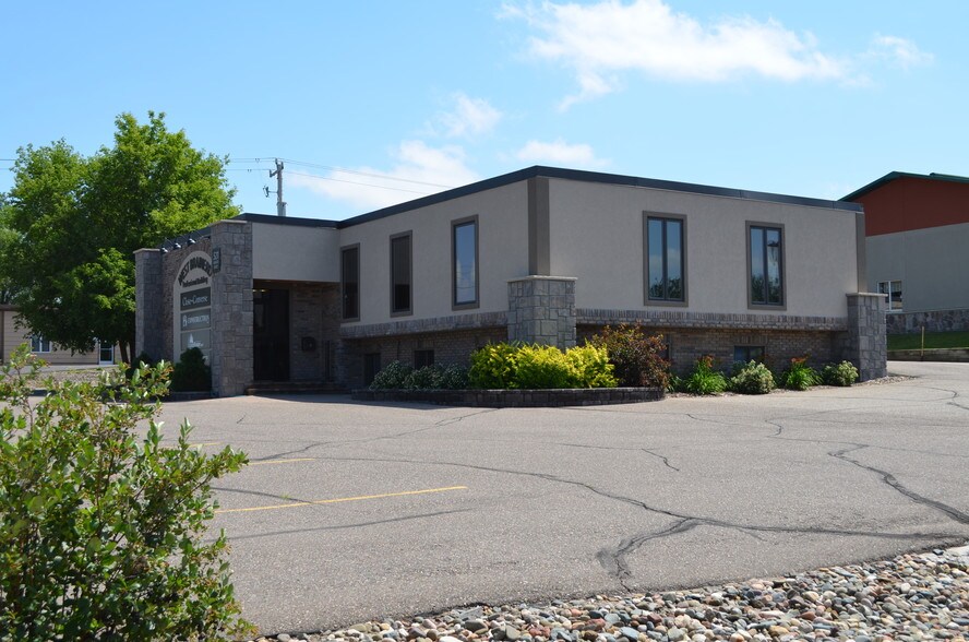 More Photos Of 521 Charles St, Brainerd Office For Lease