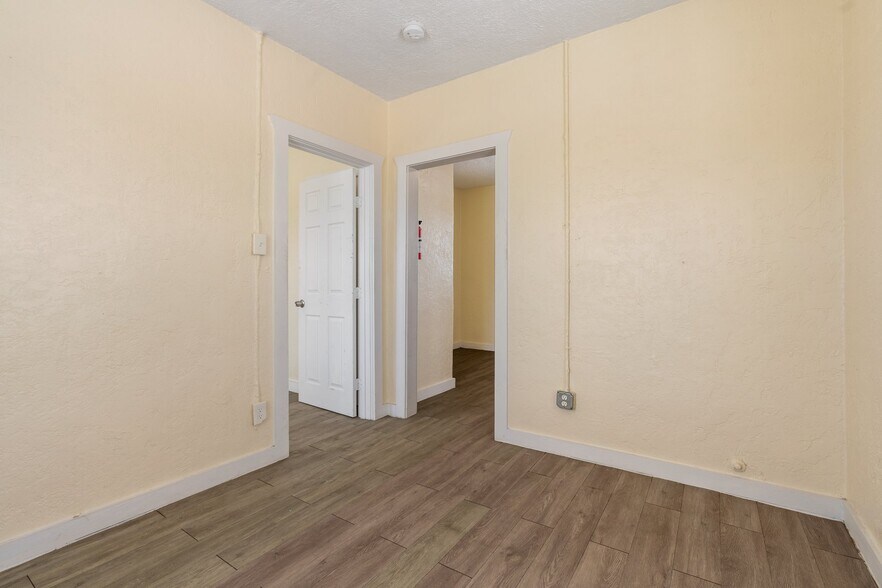 More Photos Of 8221 Brumblay St, Houston Multifamily For Sale