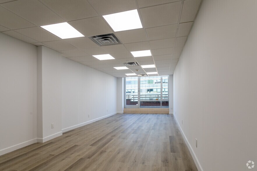 Photo of 9th Floor Ste 904