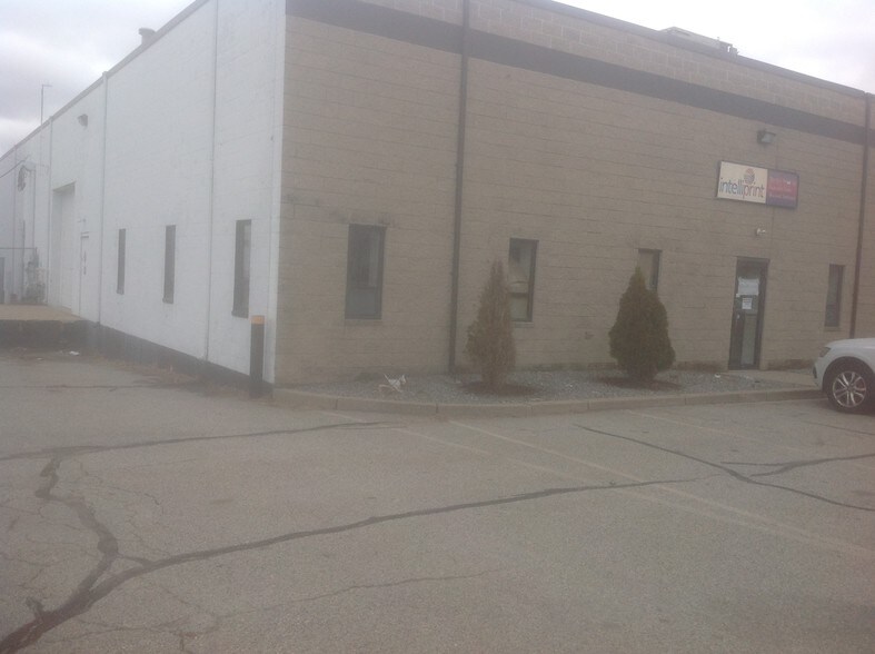 More Photos Of 33 Plan Way, Warwick Warehouse For Lease