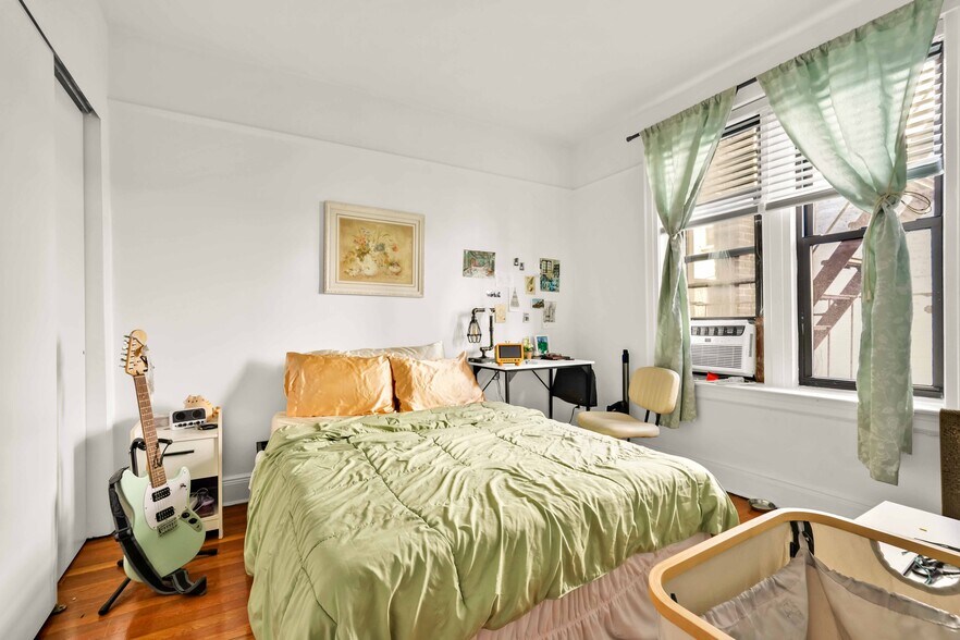 More Photos Of 28-32 44th St, Astoria Apartments For Sale