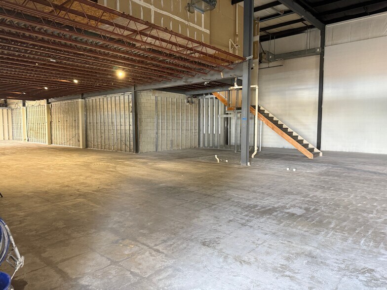 More Photos Of 1190 Pompton Ave, Cedar Grove General Retail For Lease