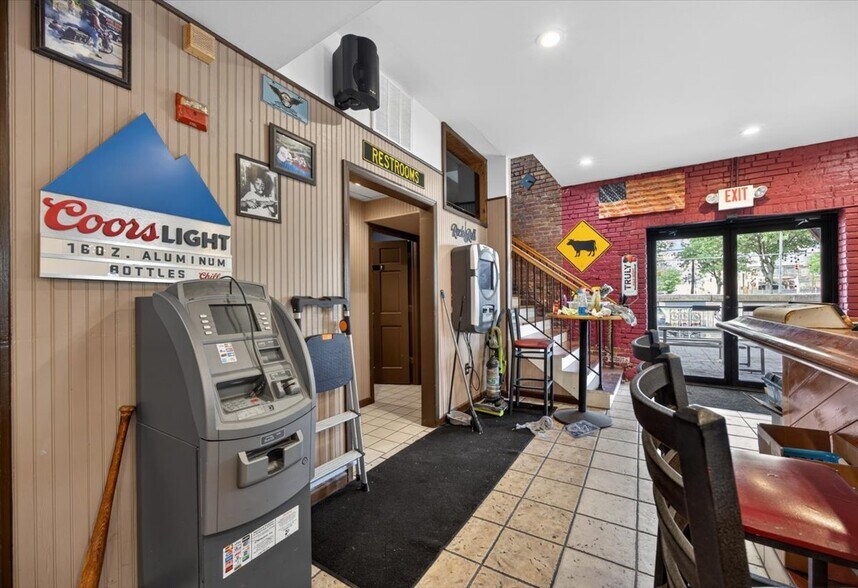 More Photos Of 650-654 S Main St, Wilkes-Barre Bar For Sale