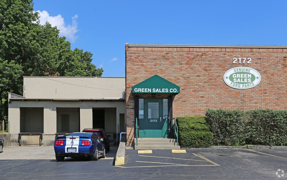 More Photos Of 2172-2174 E Seymour Ave, Cincinnati Warehouse For Lease