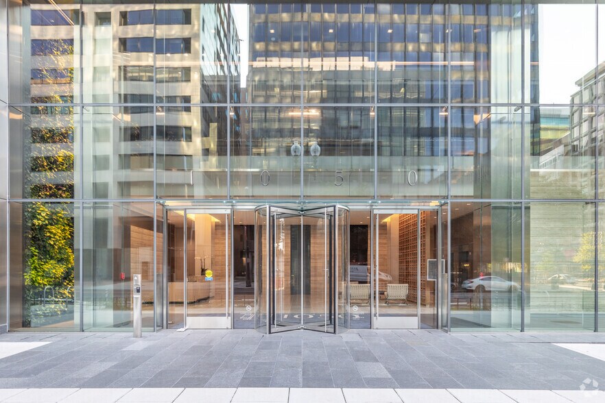 More Photos Of 1050 17th St NW, Washington Office For Lease