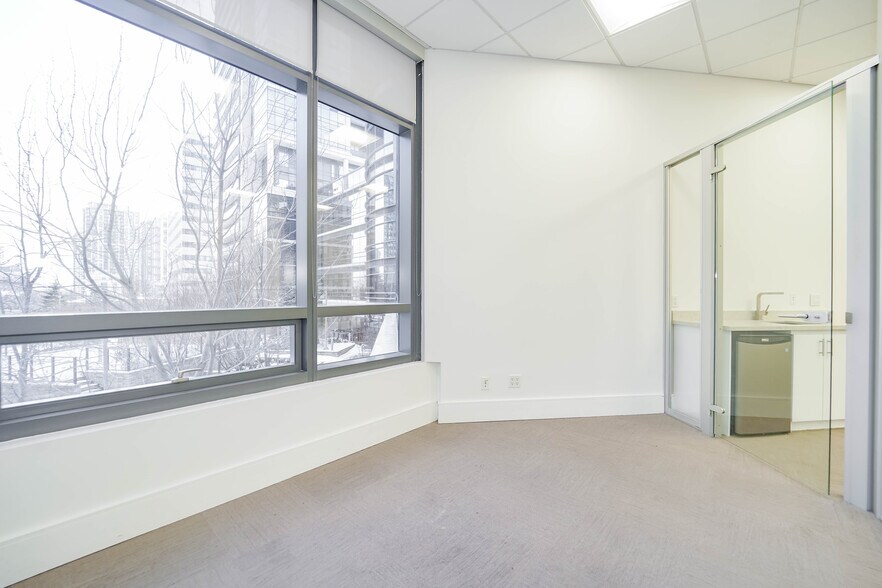 More Photos Of 4763-4789 Yonge St, Toronto Office Residential For Sale