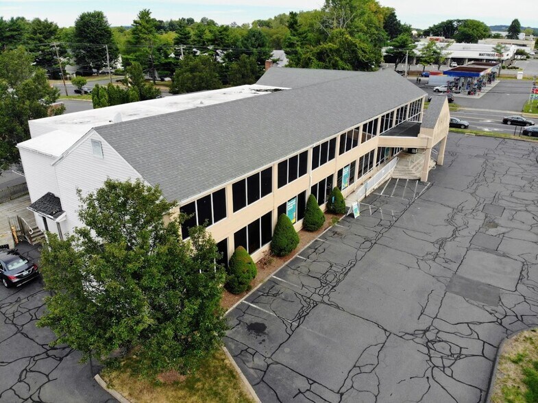 More Photos Of 3203 Berlin Tpke, Newington General Retail For Sale