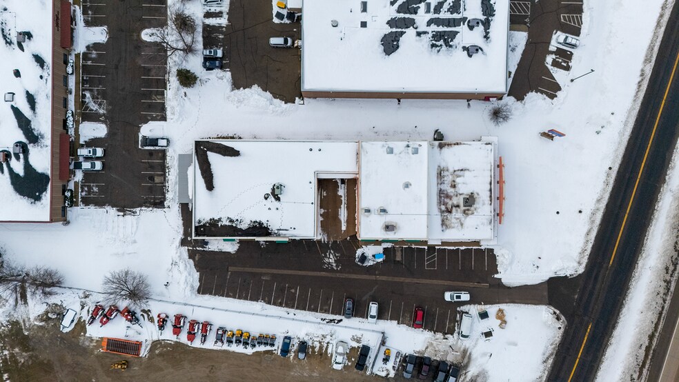 More Photos Of 2401 Highway 13 W, Burnsville Warehouse For Sale