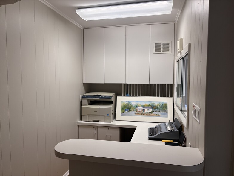 More Photos Of 118 Columbia Tpke, Florham Park Medical For Sale