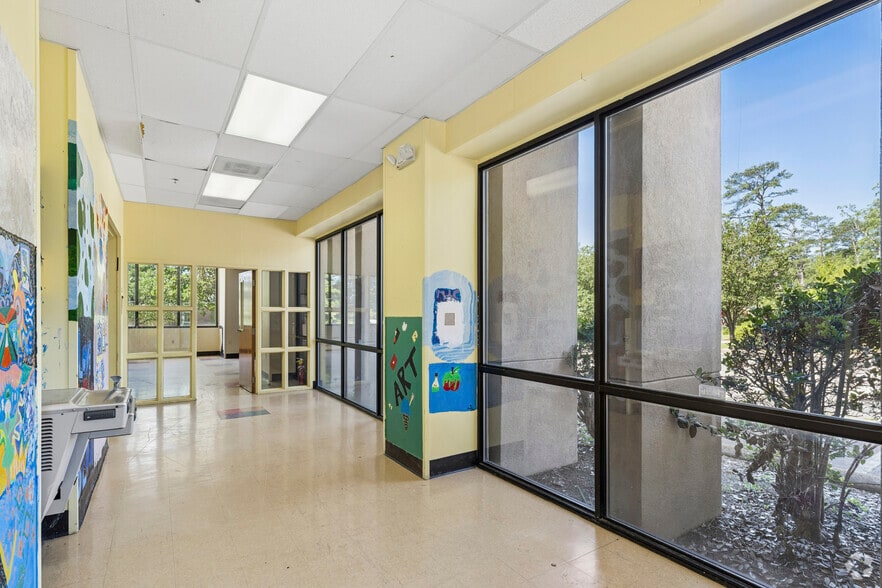 More Photos Of 3806 N Main St, Columbia Schools For Sale