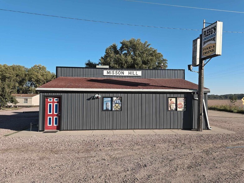 More Photos Of 44368 309th St, Mission Hill Restaurant For Sale