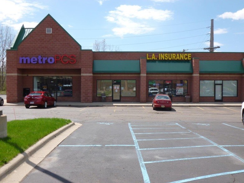 More Photos Of 1602-1648 N Perry Rd, Pontiac Unknown For Lease