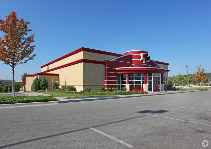 More Photos Of 2750 Carl T Jones Dr SE, Huntsville Unknown For Lease