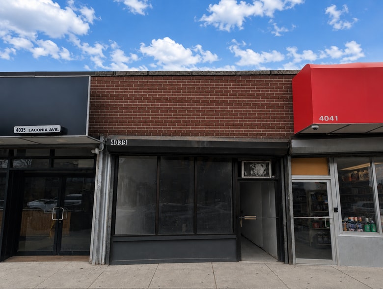 Primary Photo Of 4025-4049 Laconia Ave, Bronx Storefront For Lease