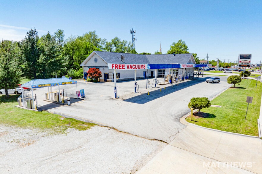 More Photos Of 3040 E 7th St, Joplin Carwash For Sale