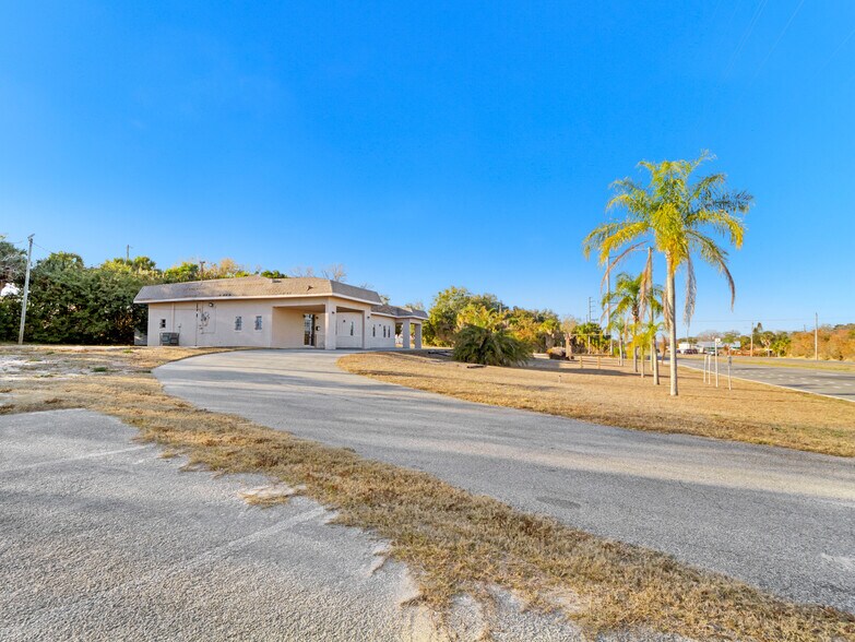 More Photos Of 4015 N Highway 1, Cocoa Office For Lease