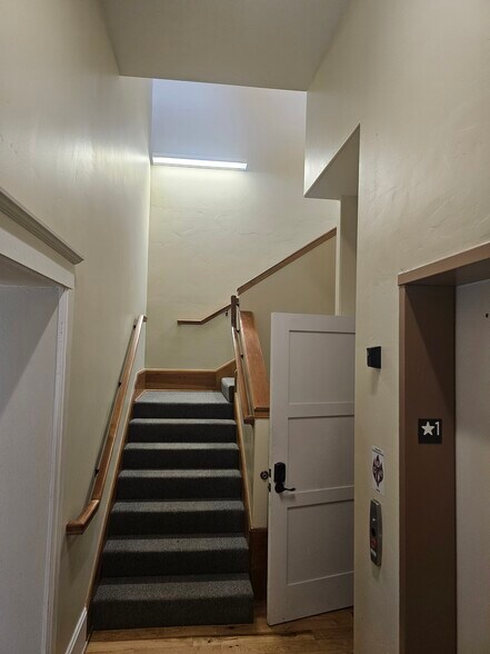 More Photos Of 2 S Main St, Coalville Loft Creative Space For Lease