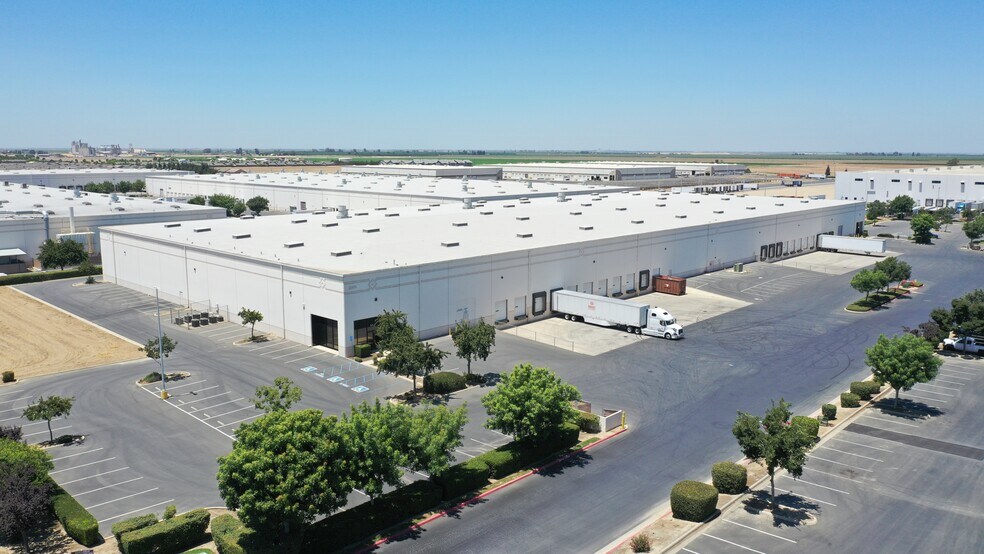 More Photos Of 2247 N Plaza Dr, Visalia Industrial For Sale