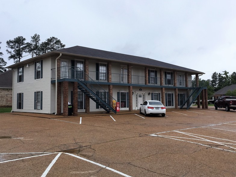 More Photos Of 215 Woodline Dr, Flowood Office For Lease